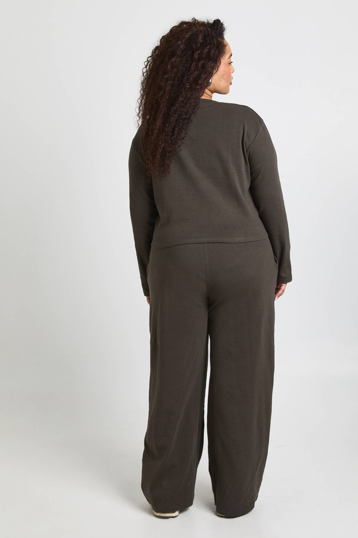 boohoo Ensemble Grande Taille Haut Col Rond Boutonné Et Pantalon En Coton