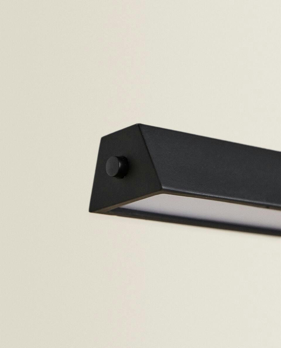 LUMINÁRIA DE MESA DE METAL COM LED