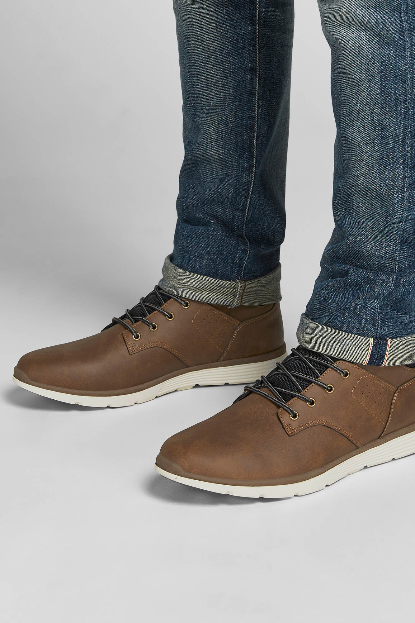 Bota de caminhada em PU com cadarços