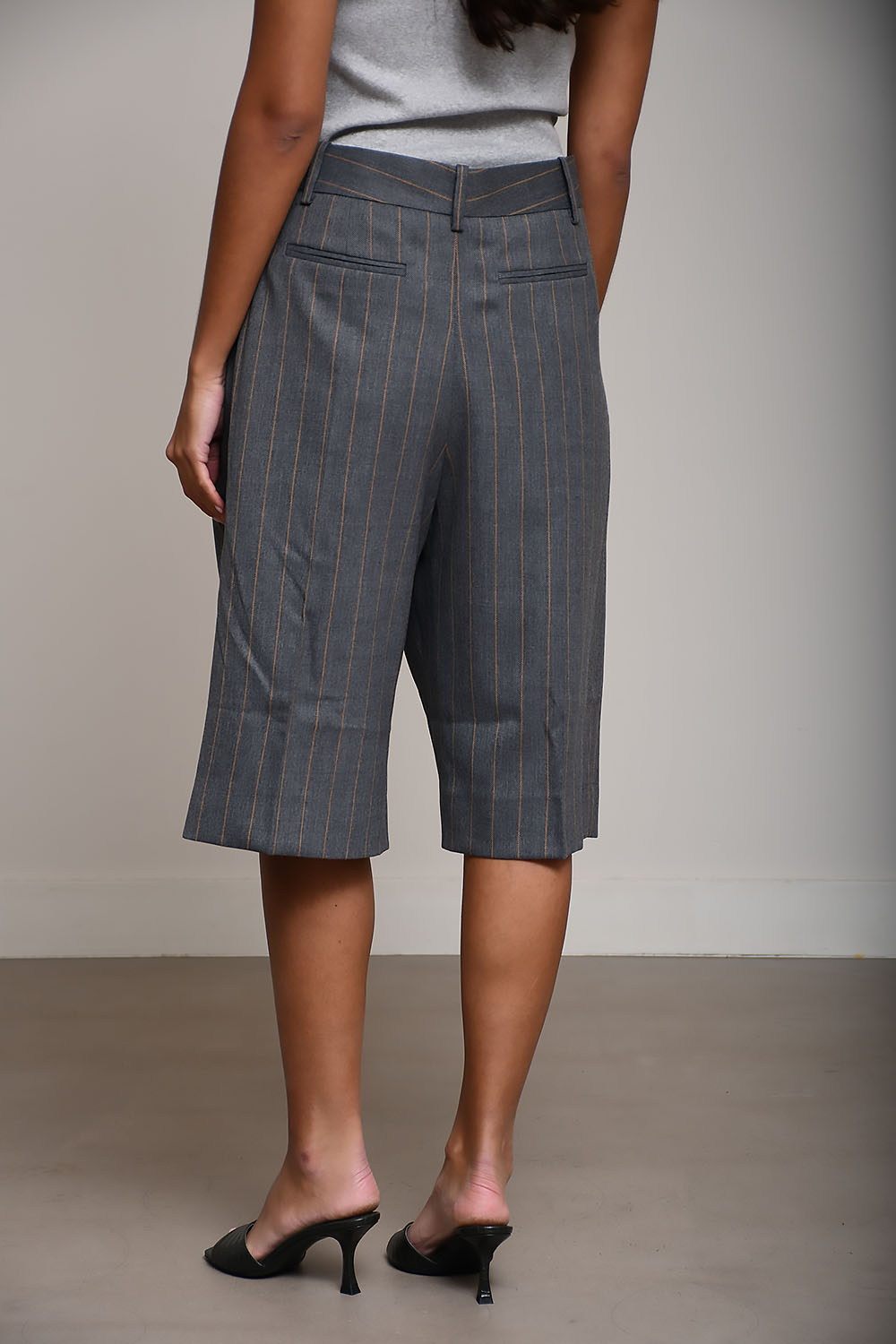 Wool stripe wrap shorts