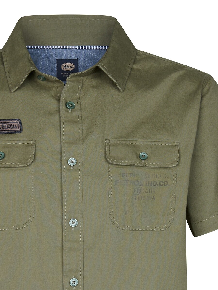 INDÚSTRIAS PETROLÍFERAS<br>Camisa lisa de algodão