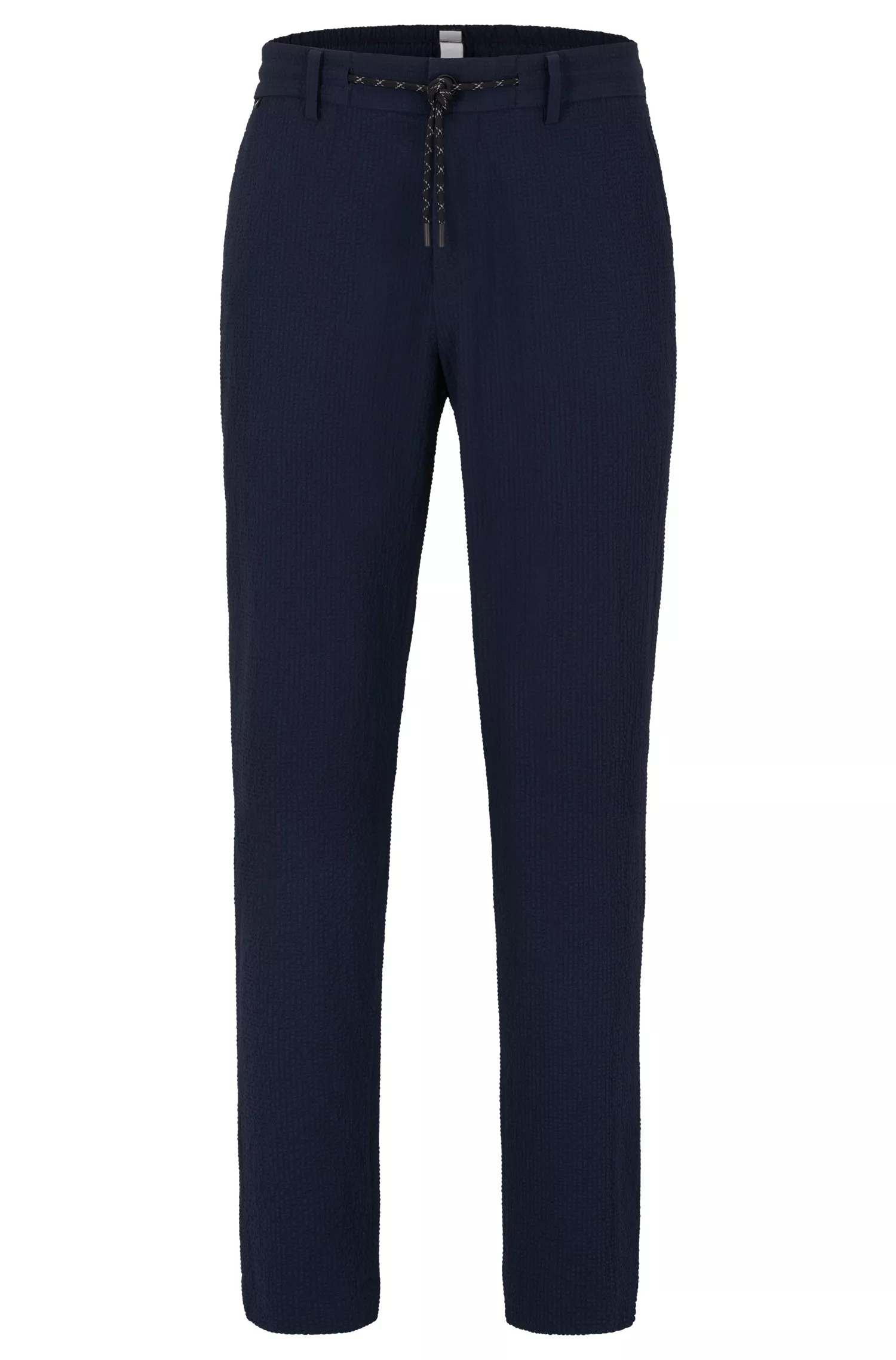 Calça BOSS preta de corte slim em tecido seersucker de alta performance com elasticidade.