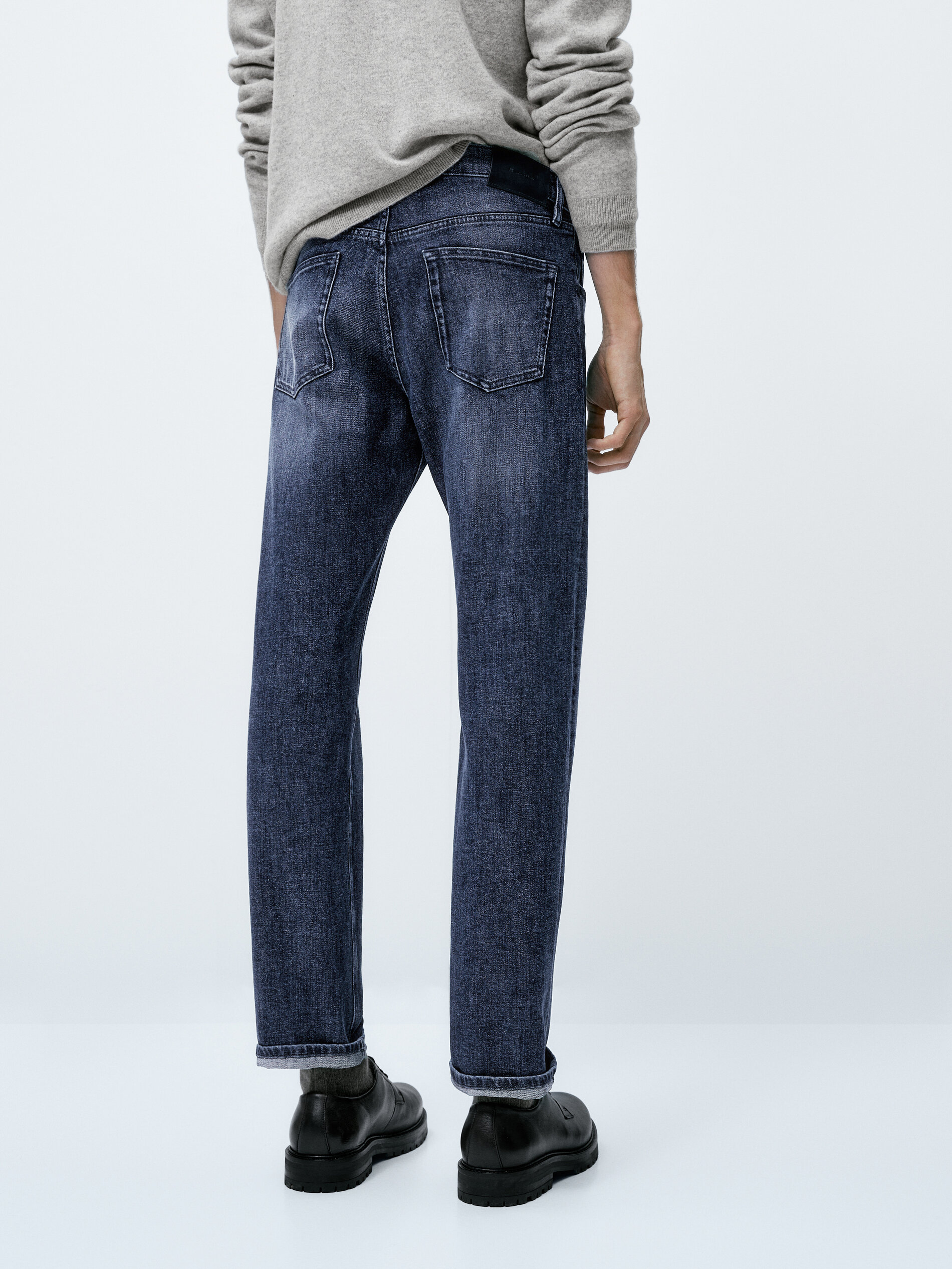 Calça vaquero com lavagem pedra regular fit - INDIGO