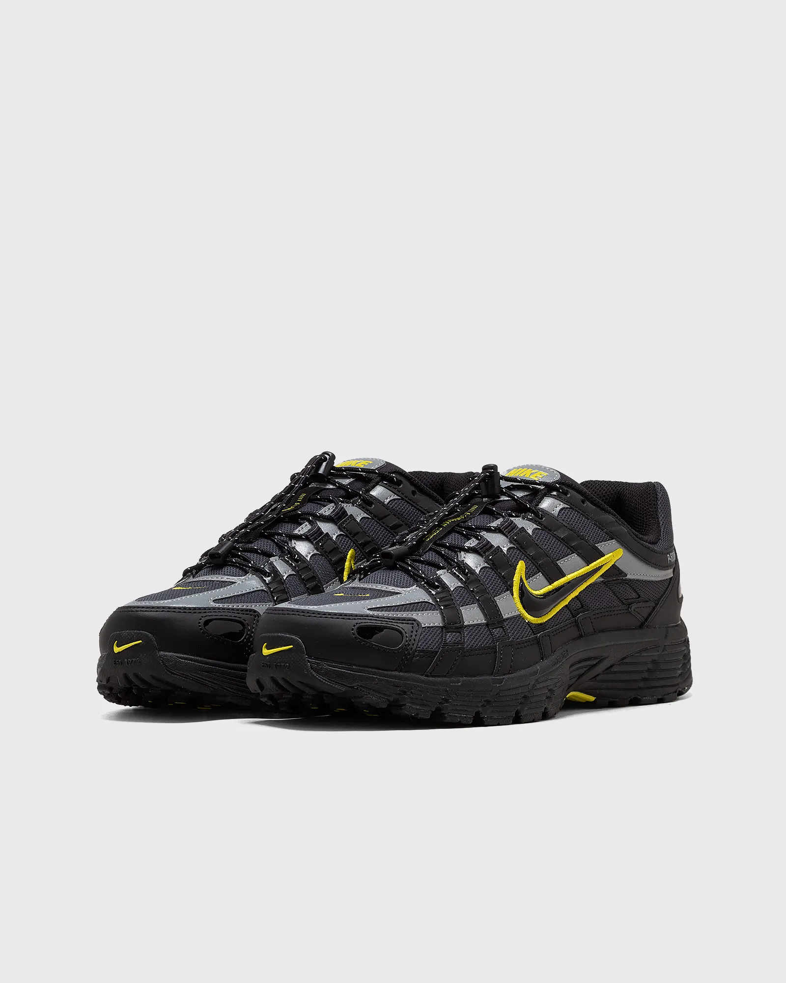 Nike WMNS NIKE P-6000
