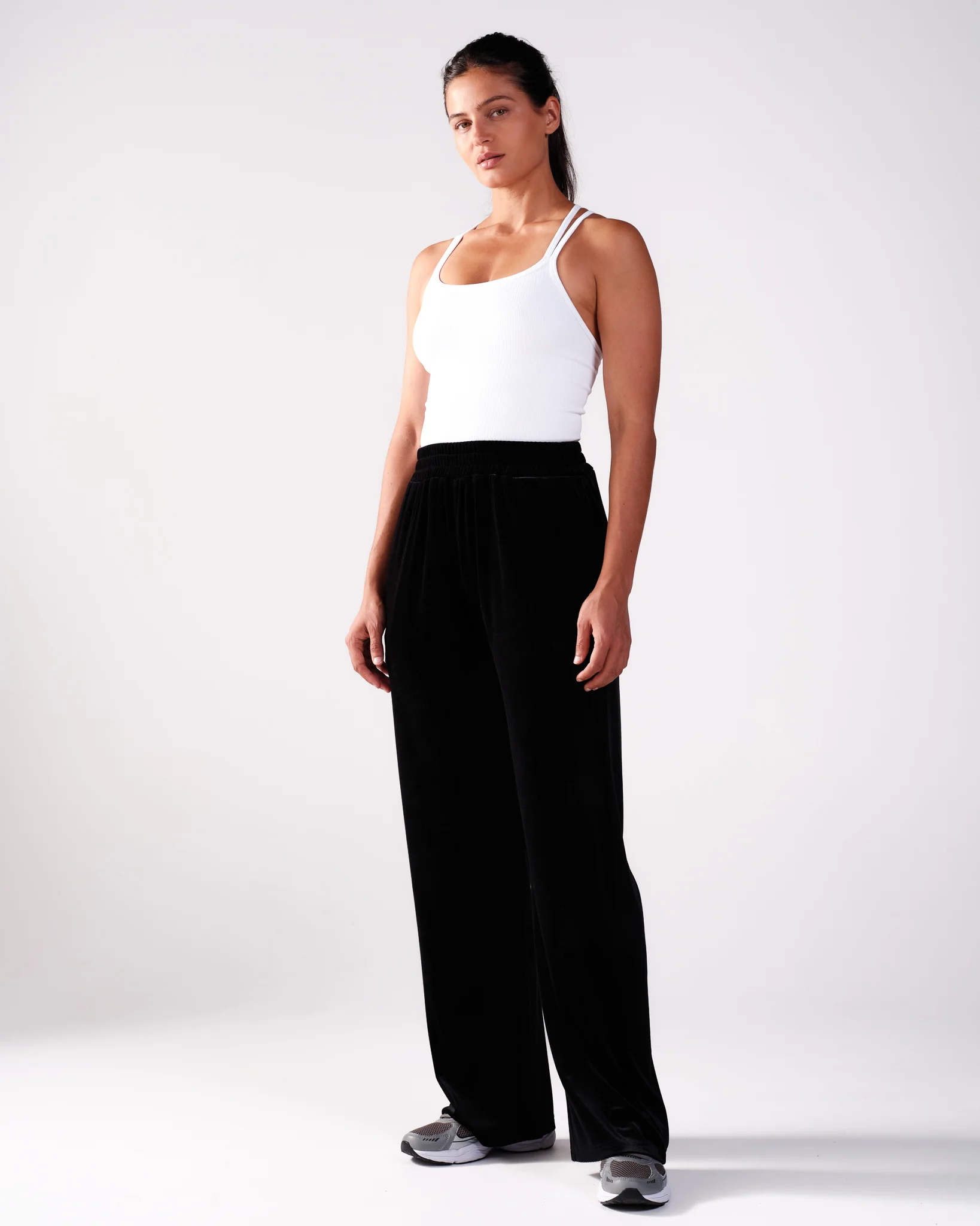 LEVITY Velour Straight Pant Black