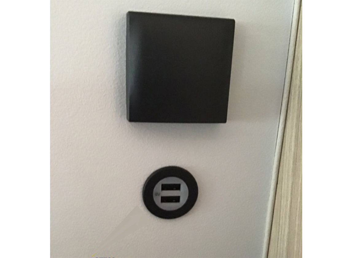 BBA 12V USB 5V 2x 2,4A dubbele inbouwdoos