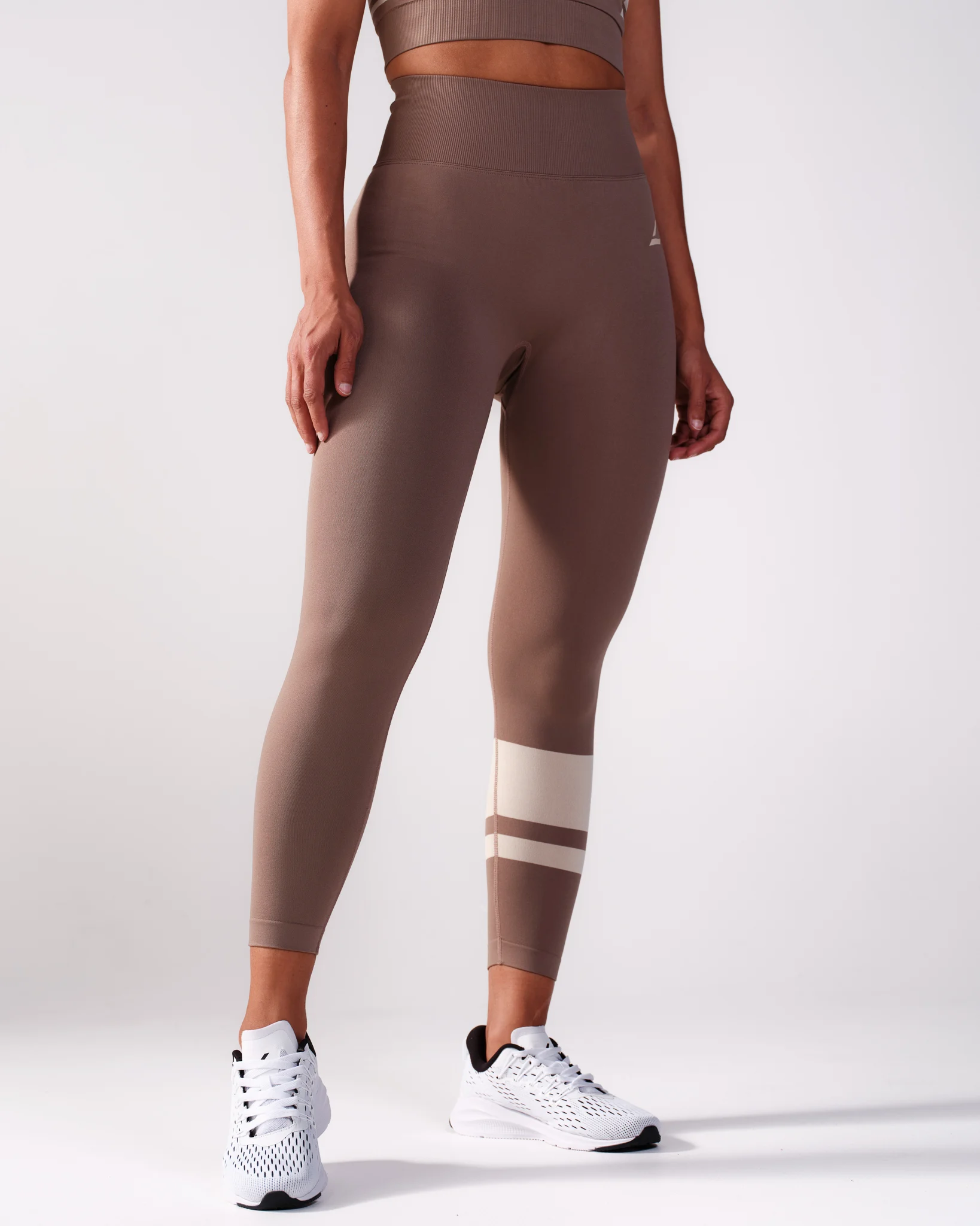 LEVITY Block Tights Beige
