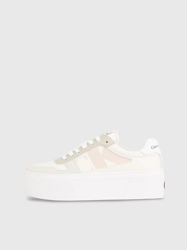 Tênis plataforma de camurça