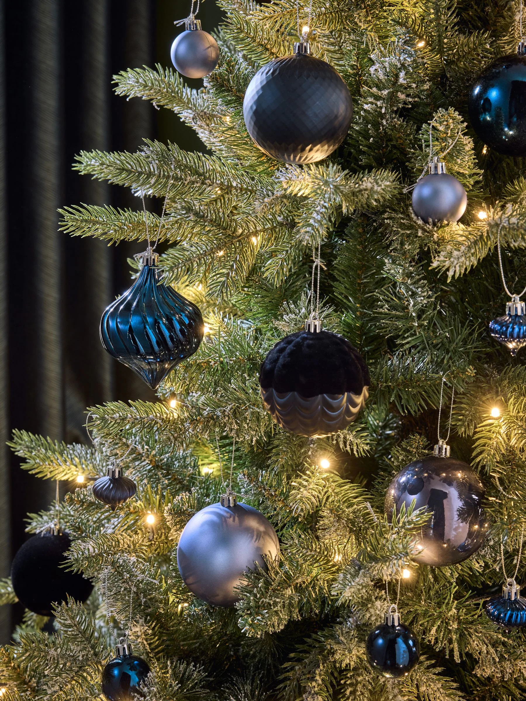 Set van 50 onbreekbare kerstballen