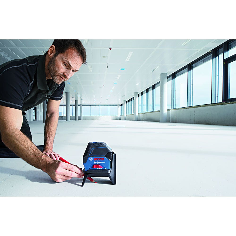 BOSCH Laser Measuring Red Crossline GCL215 0601066E02