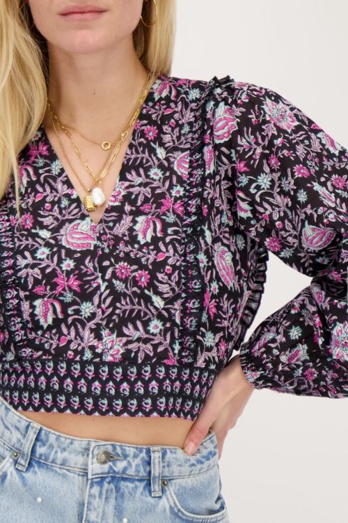 Zwarte crop top met lila en roze bloemenprint