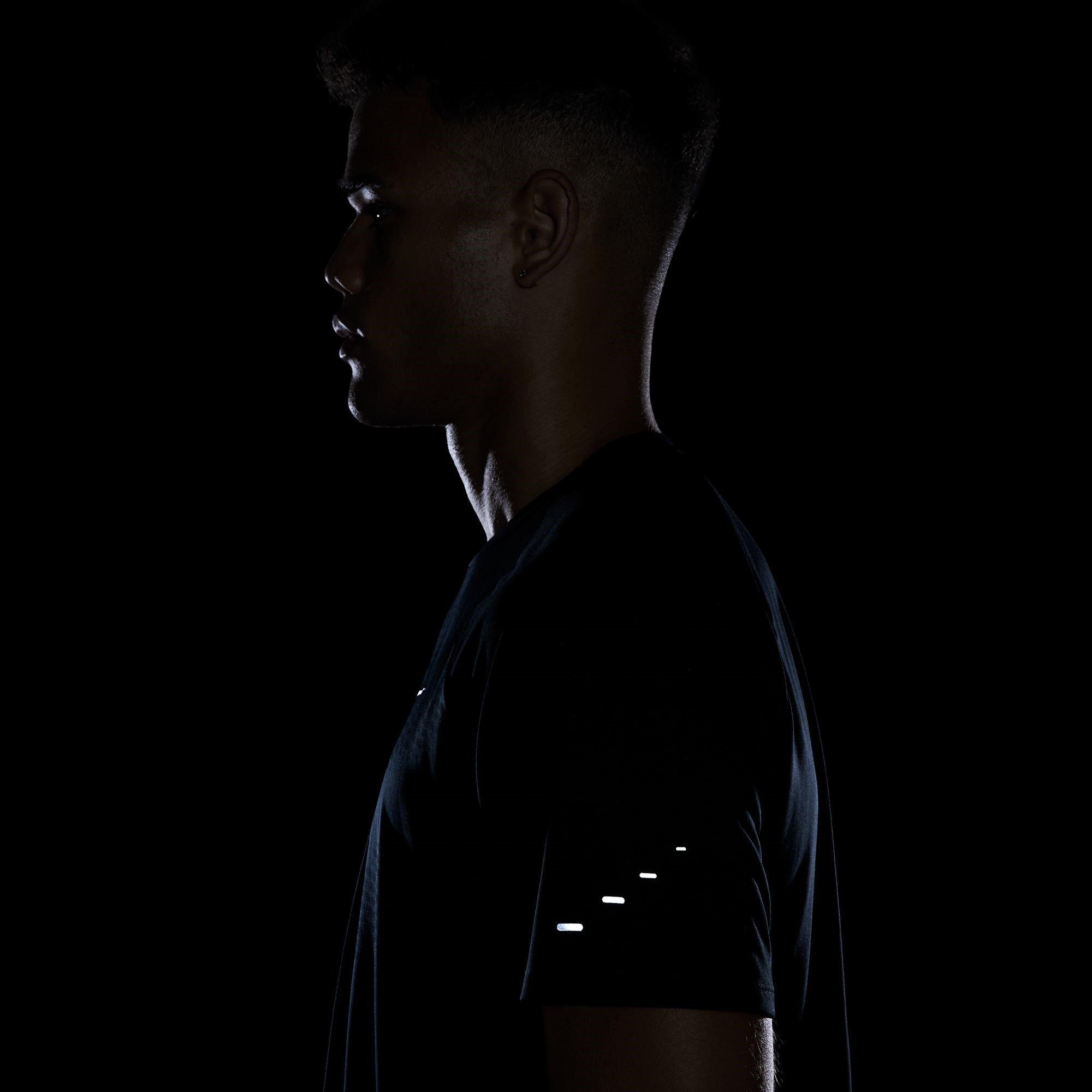 Nike Stride Short Sleeve Performance Tee Mens