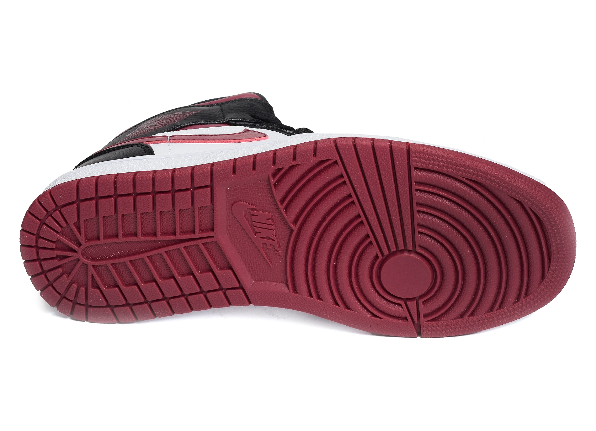 Air jordan mid noir bordeaux