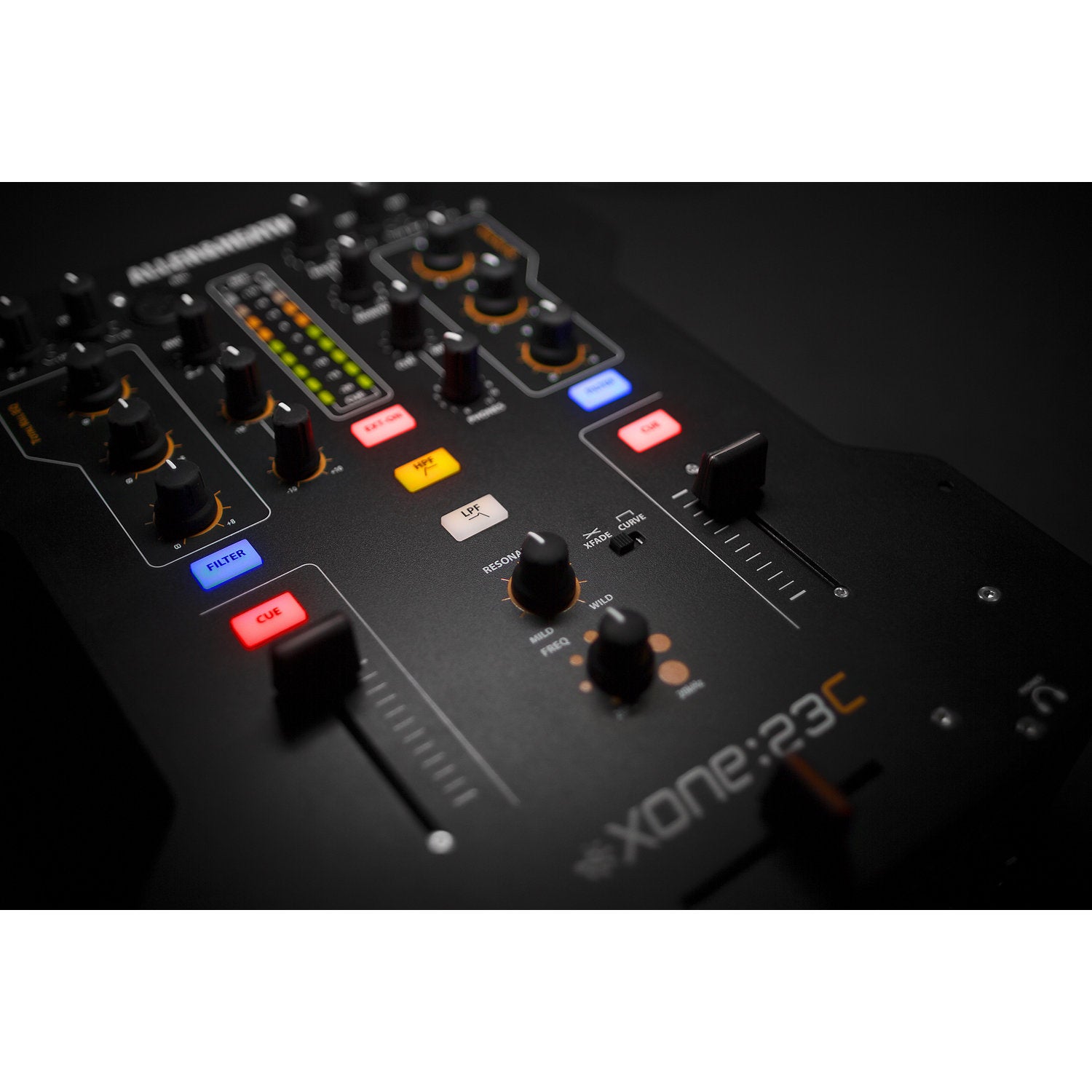 Allen & Heath Xone:23C DJ mixer met 4-kanaals geluidskaart