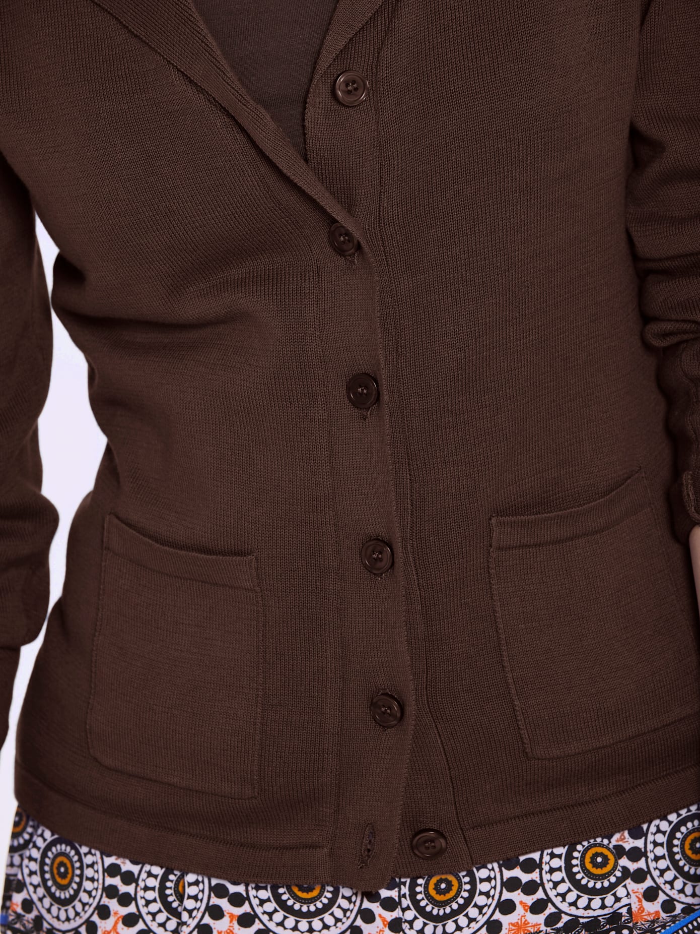 Veste en tricot fin superbe basique avec poches plaquées