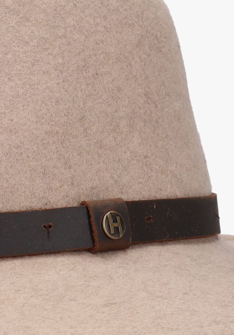 beige house of ord hoed wilde fedora