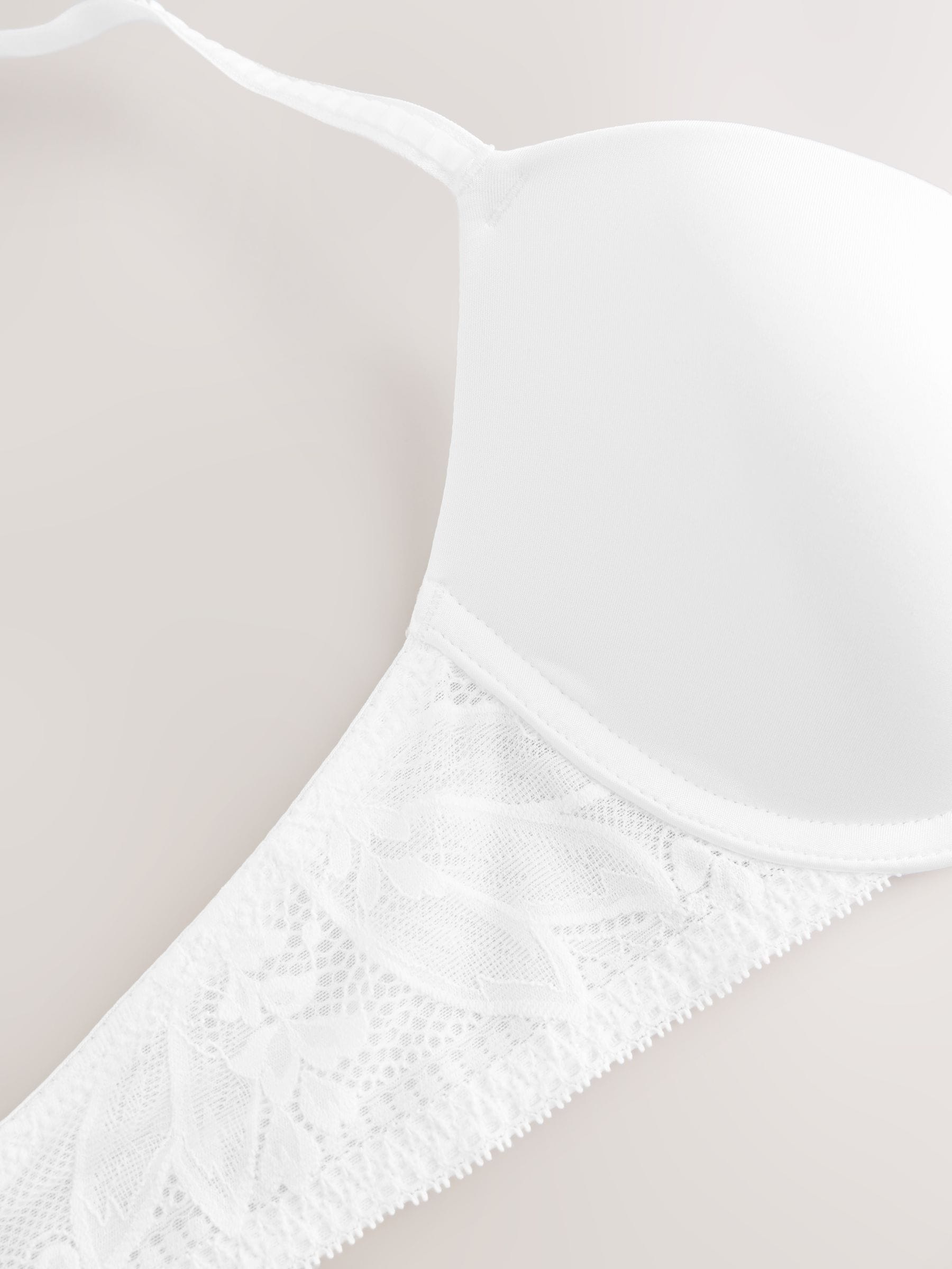 Wit - A-E Light Pad Lace Bra