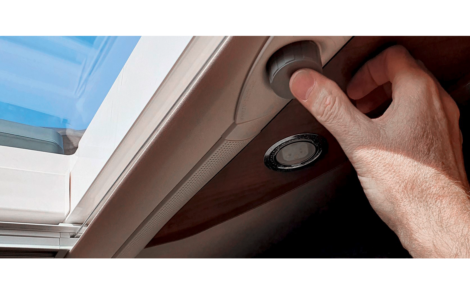 rv Tech elektrisches Antriebsset für Dometic Dachfenster Heki 3 / Heki 3 plus