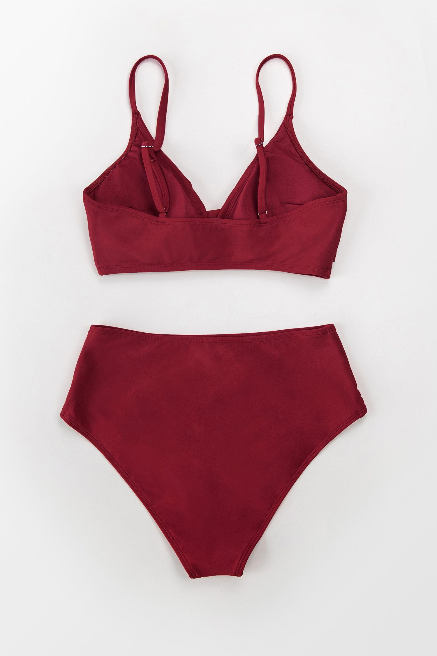Bikini taille haute torsadé sur le devant et hipster surplis