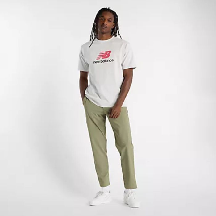New Balance Herre T-shirts Athletics Logo SS Tee Grå