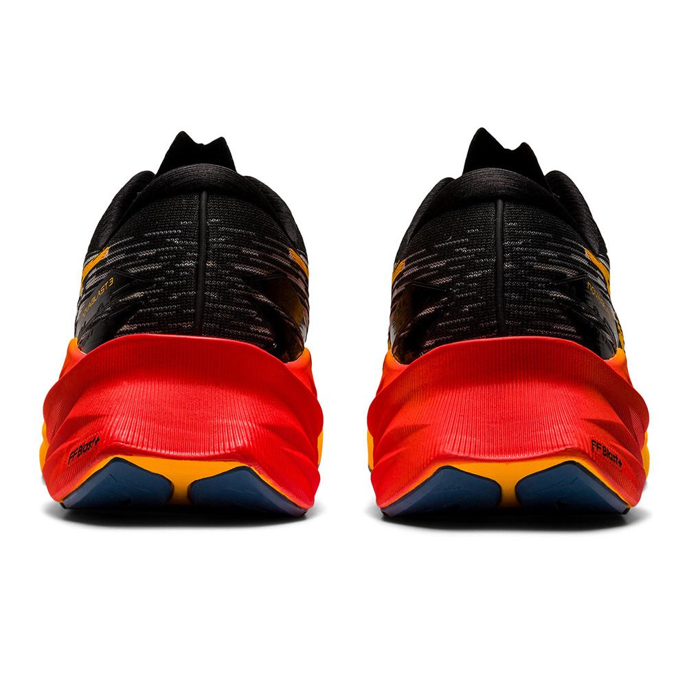 Asics NOVABLAST 3 - Chaussures running Homme black/amber