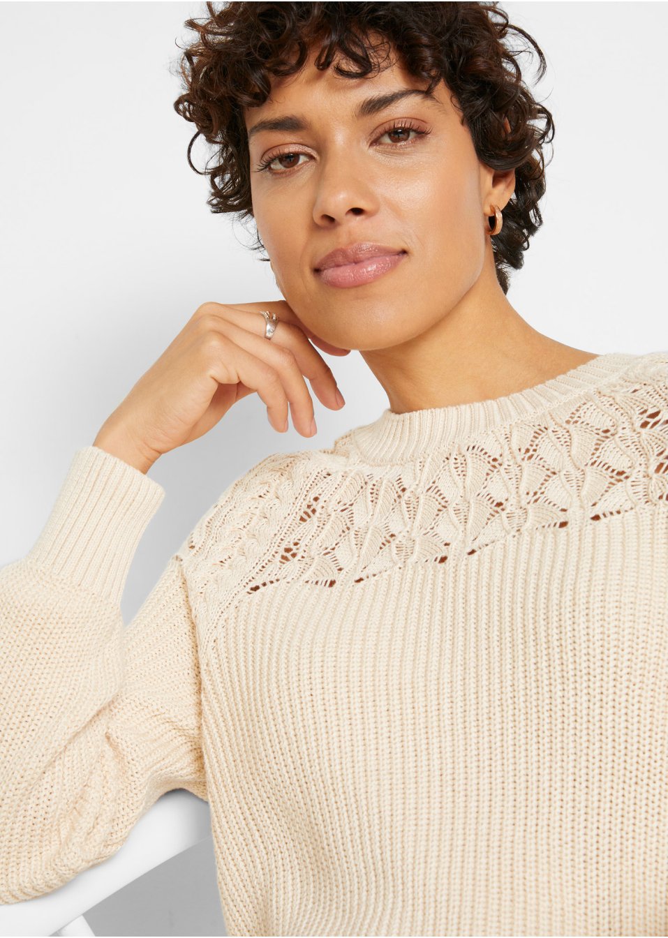 Pull à motif ajouré