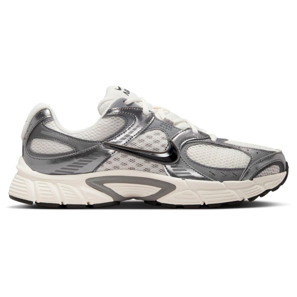 Nike - V5 RNR - Baskets