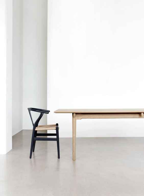 Carl Hansen & Son CH24 Wishbone stoel Colours Black Orange Red