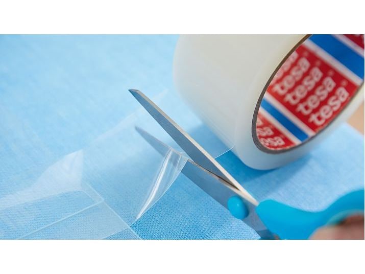 tesa Isolierband Extra Power transparent, 10m x 50 mm Transparentes Reparaturband