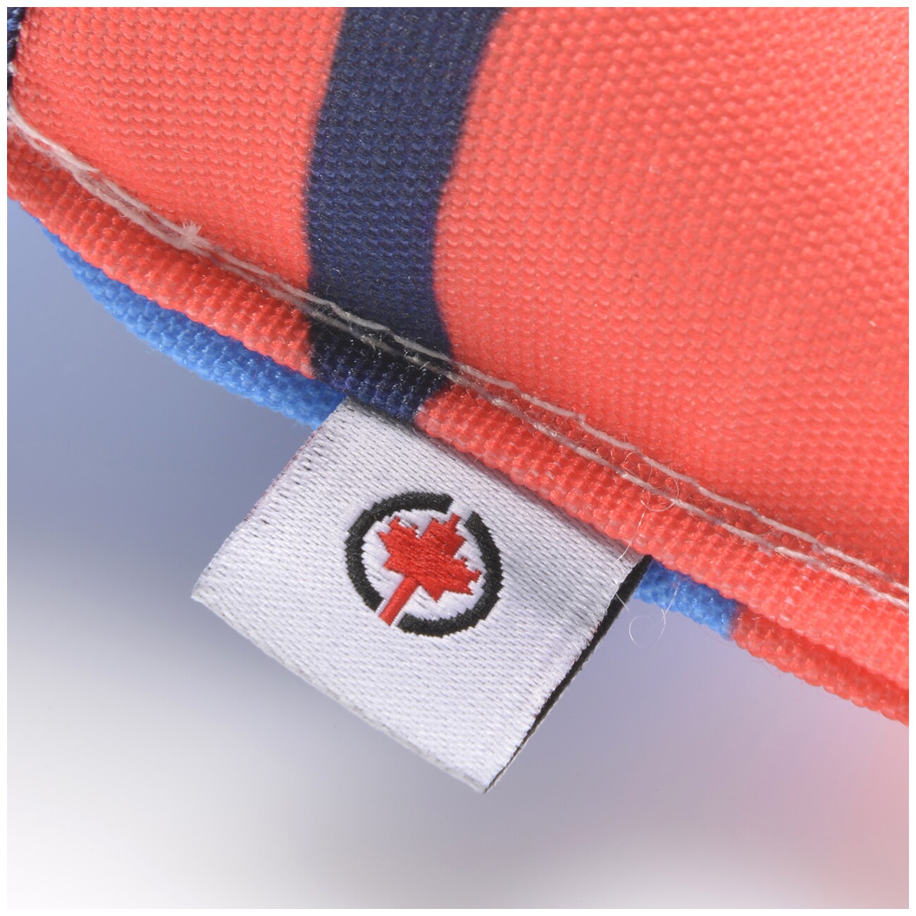 Canadian Cat Company Catnipspielzeug 6x Schmusepyramide Nordic 3-Color