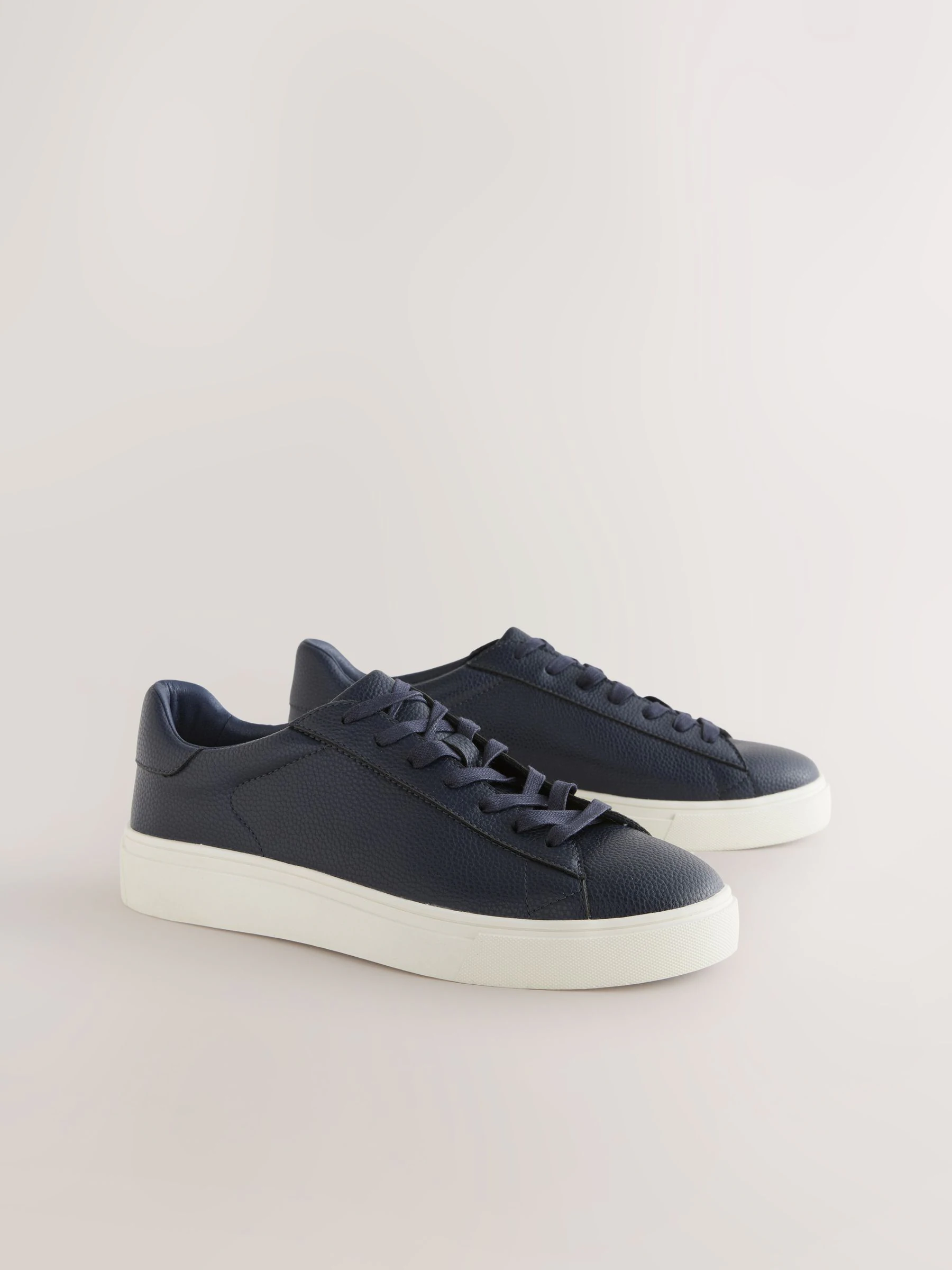 Marineblauw - Chic-casual lange sneakers
