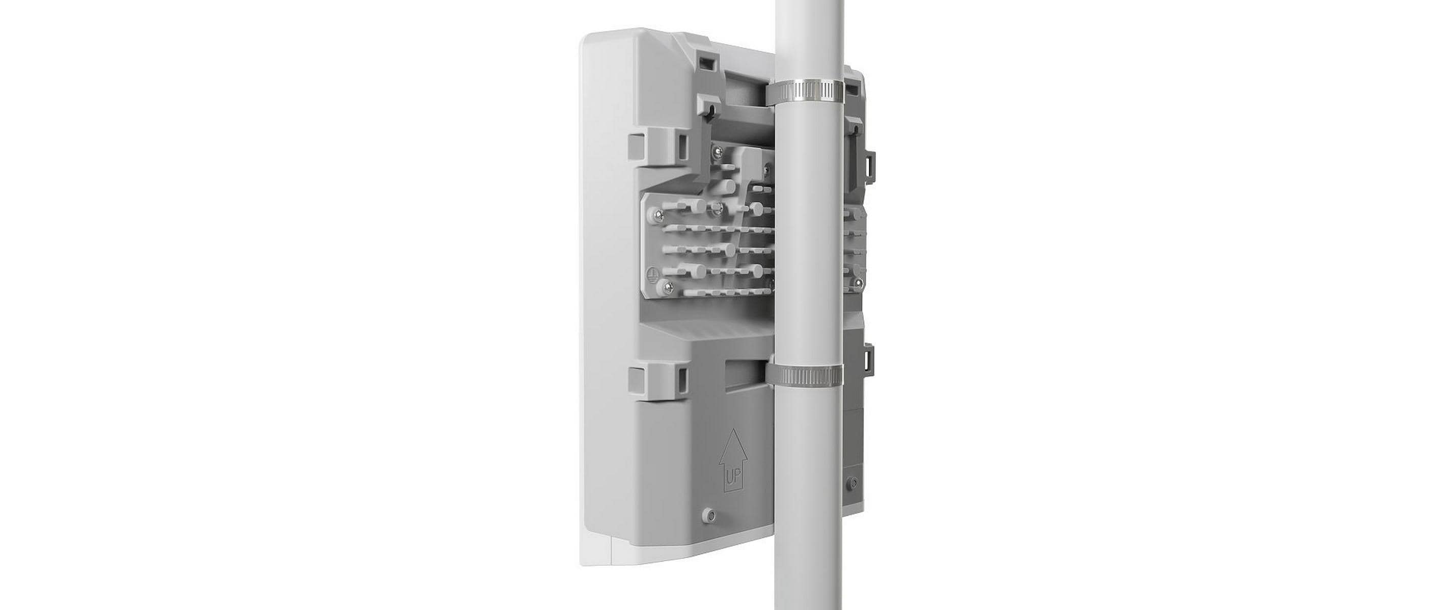 PoE+ Switch netPower 16P, Outdoor 18 Port<br>Ein 18-Port-Switch für den Aussenbereich mit 16 Gigabit-PoE-out-Ports und 2 SFP+