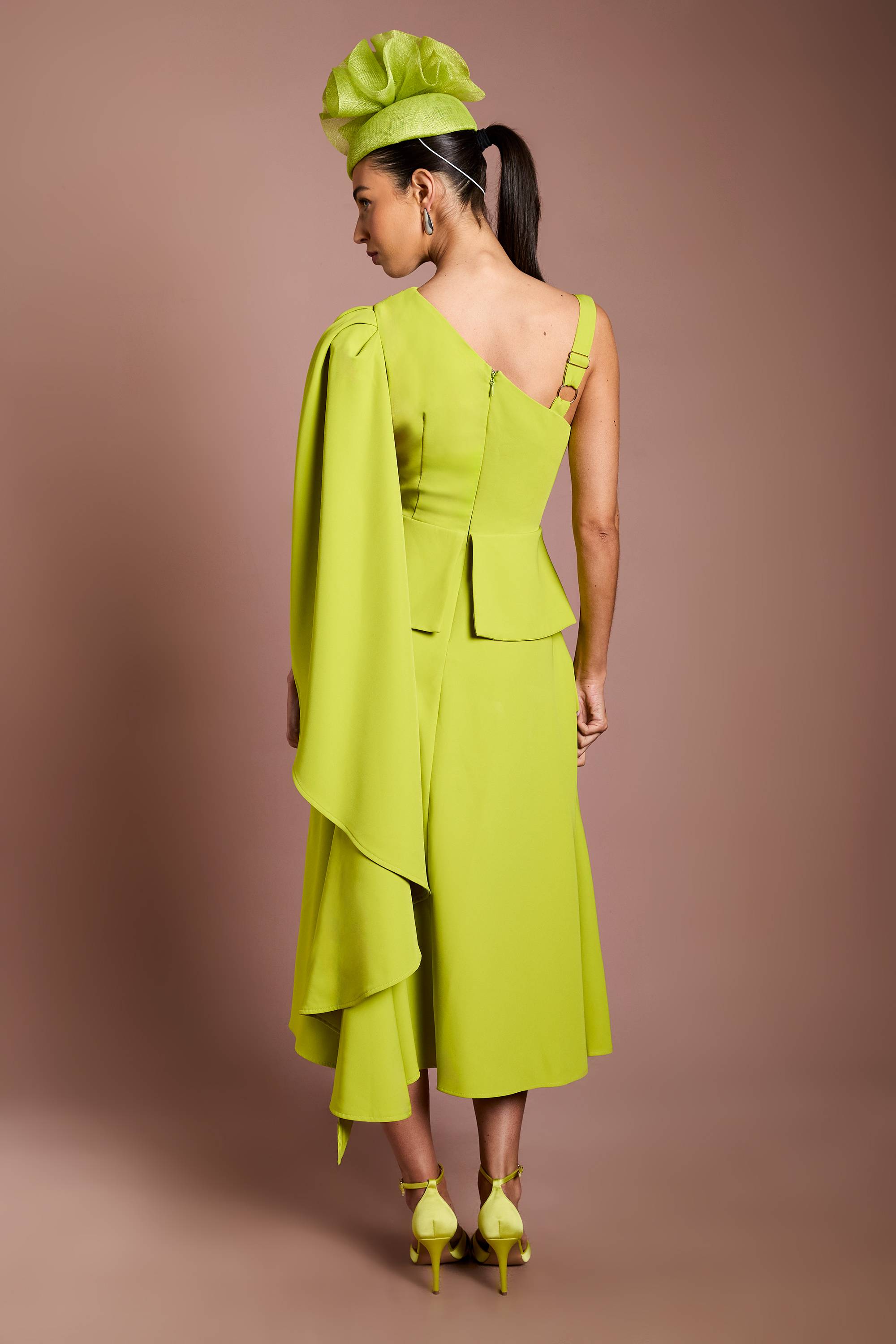 Coast Robe Midi En Crêpe Lisa Tan À Cape Asymétrique