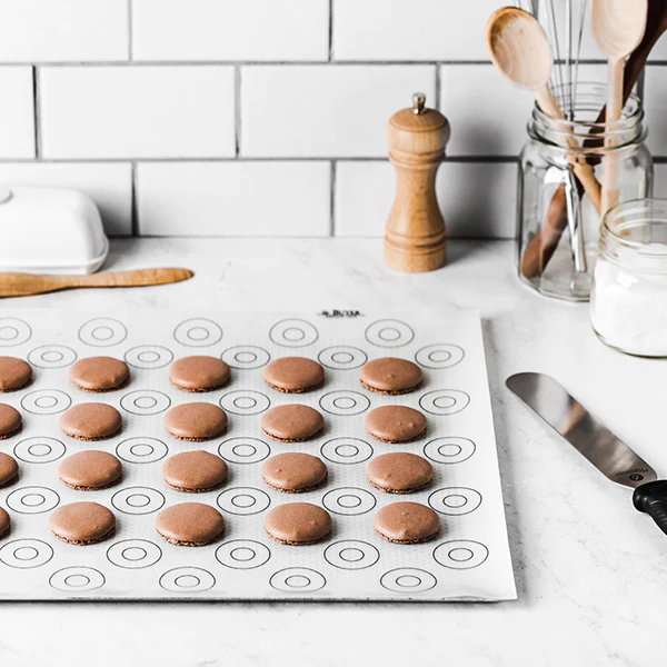 Tapis silicone spécial macarons 40x30 cm De Buyer