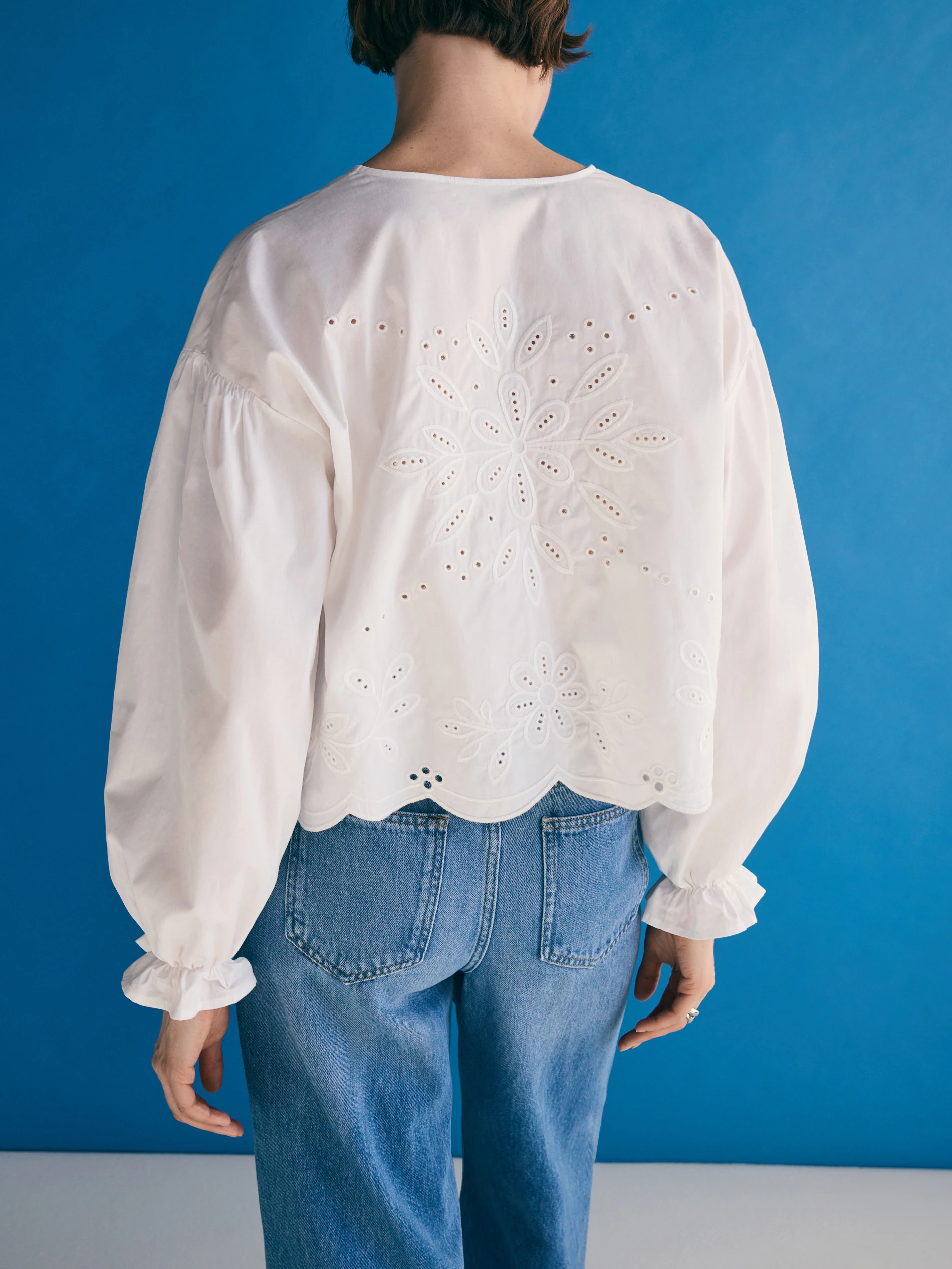 Gestickte Bluse