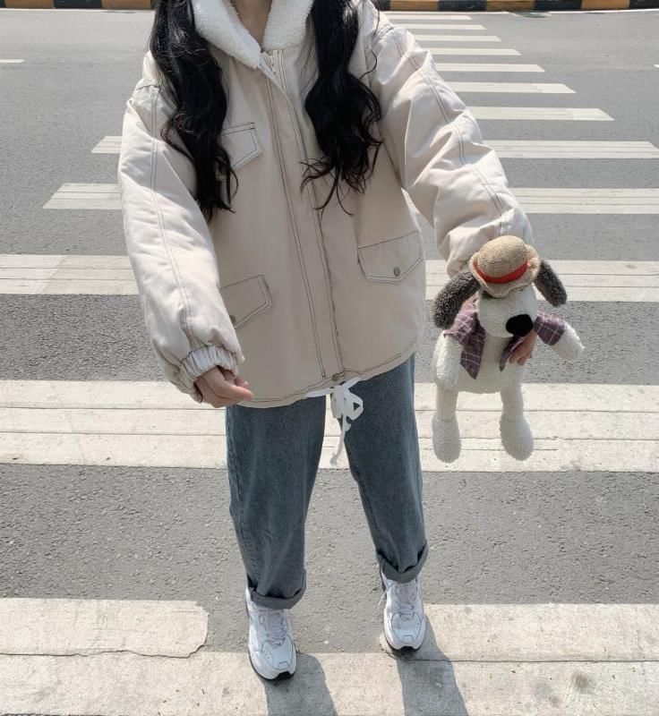Sisyphi - Effen gewatteerd jack met reverskraag en rits