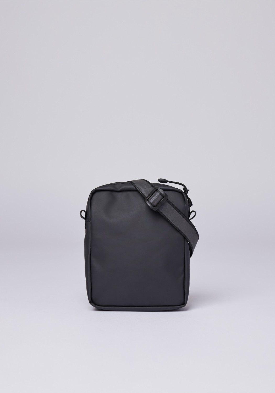 Sandqvist Umhängetasche Poe Black