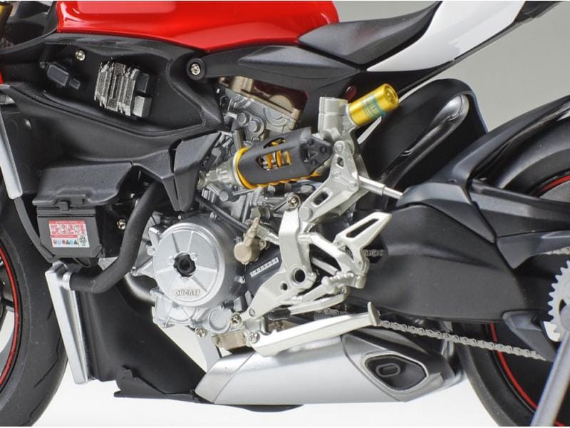 Tamiya Bausatz Ducati Panigale 1199 S Tricolore 1:12 Kunststoff Modellbausatz