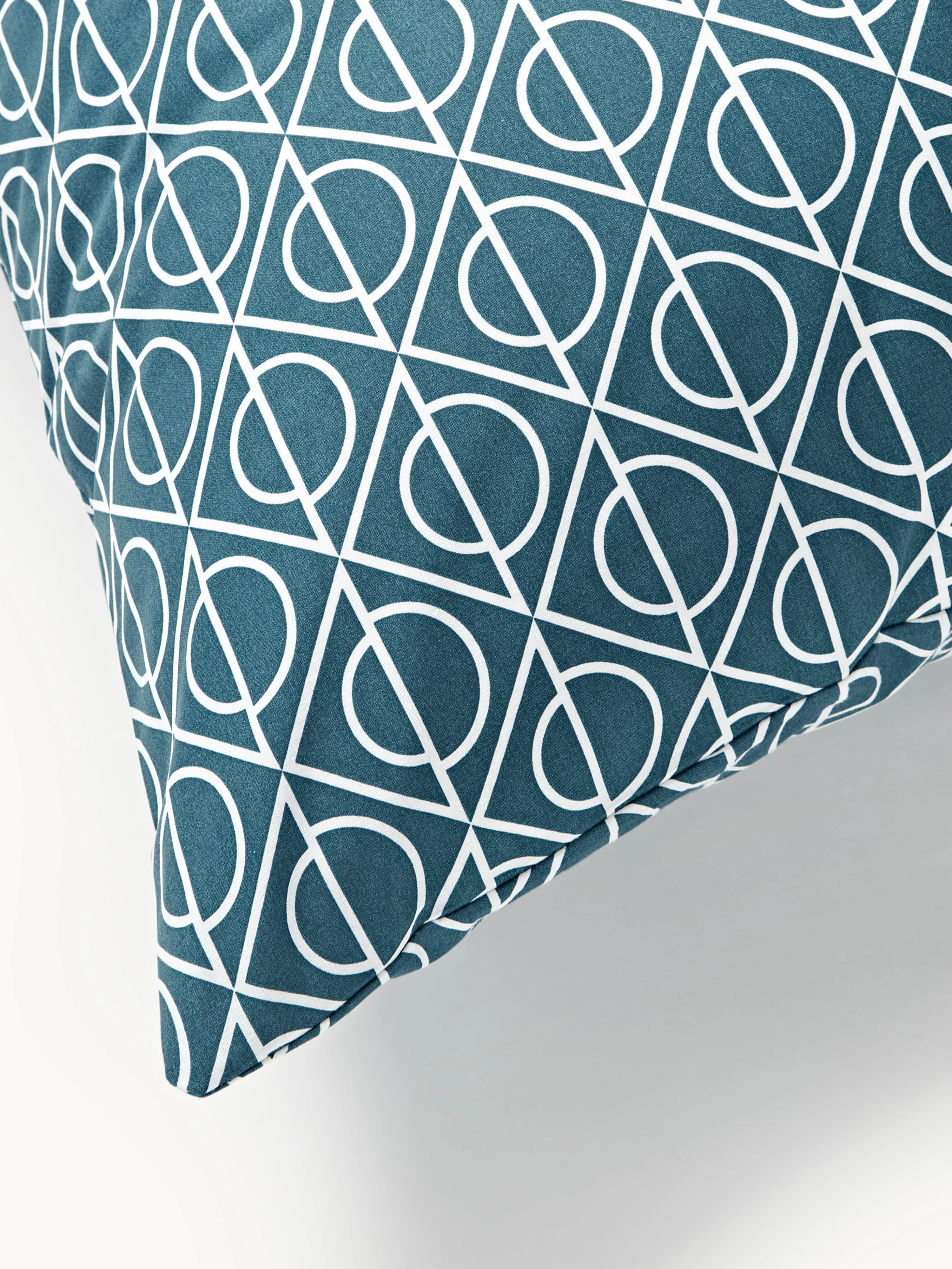Katoenen kussenhoes Jella met geometrische print