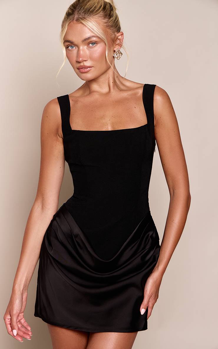 Noir Robe Mini Drapée En Satin Avec Corset Tissé