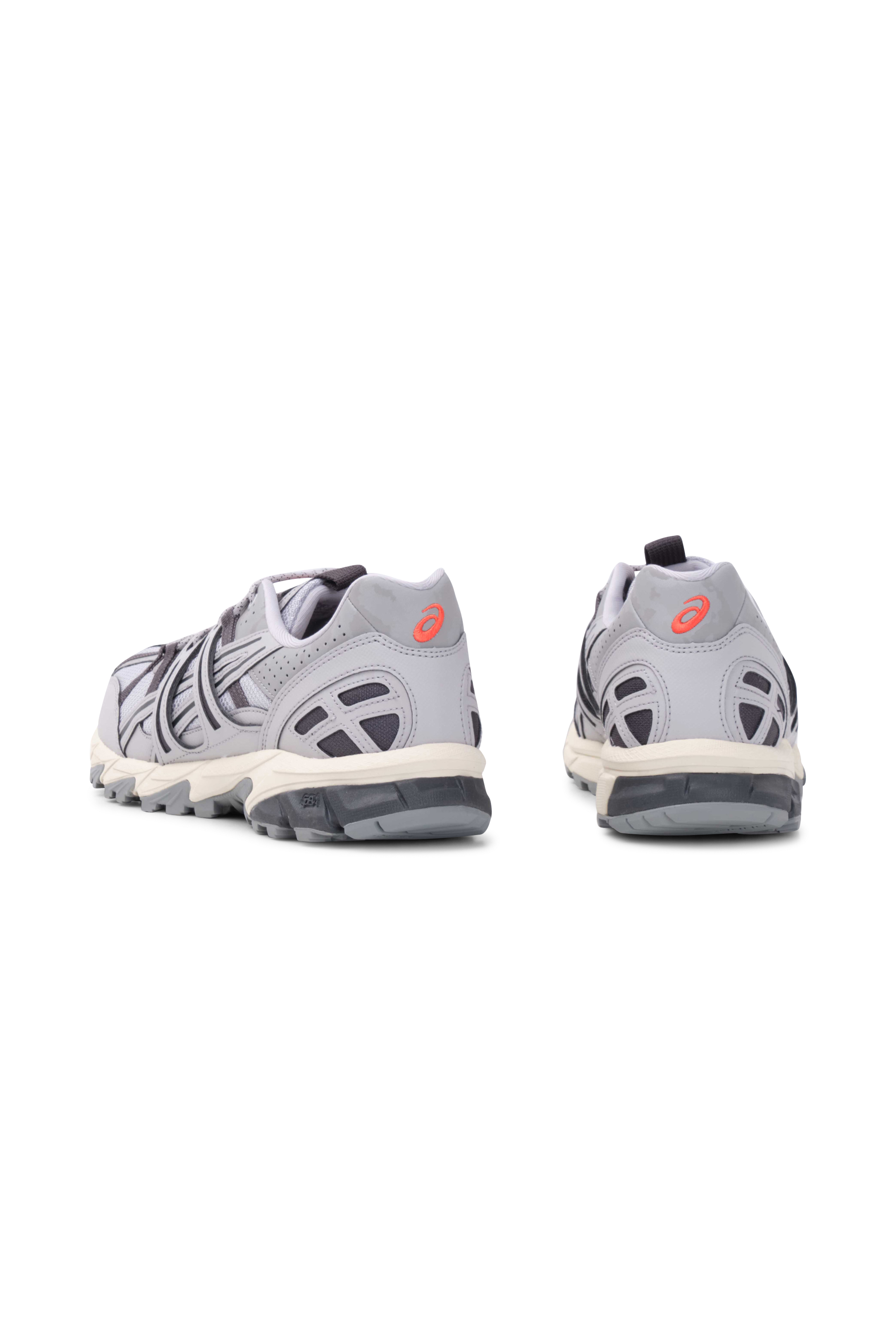 ASICS Baskets basses GEL-SONOMA 15-50 Gris