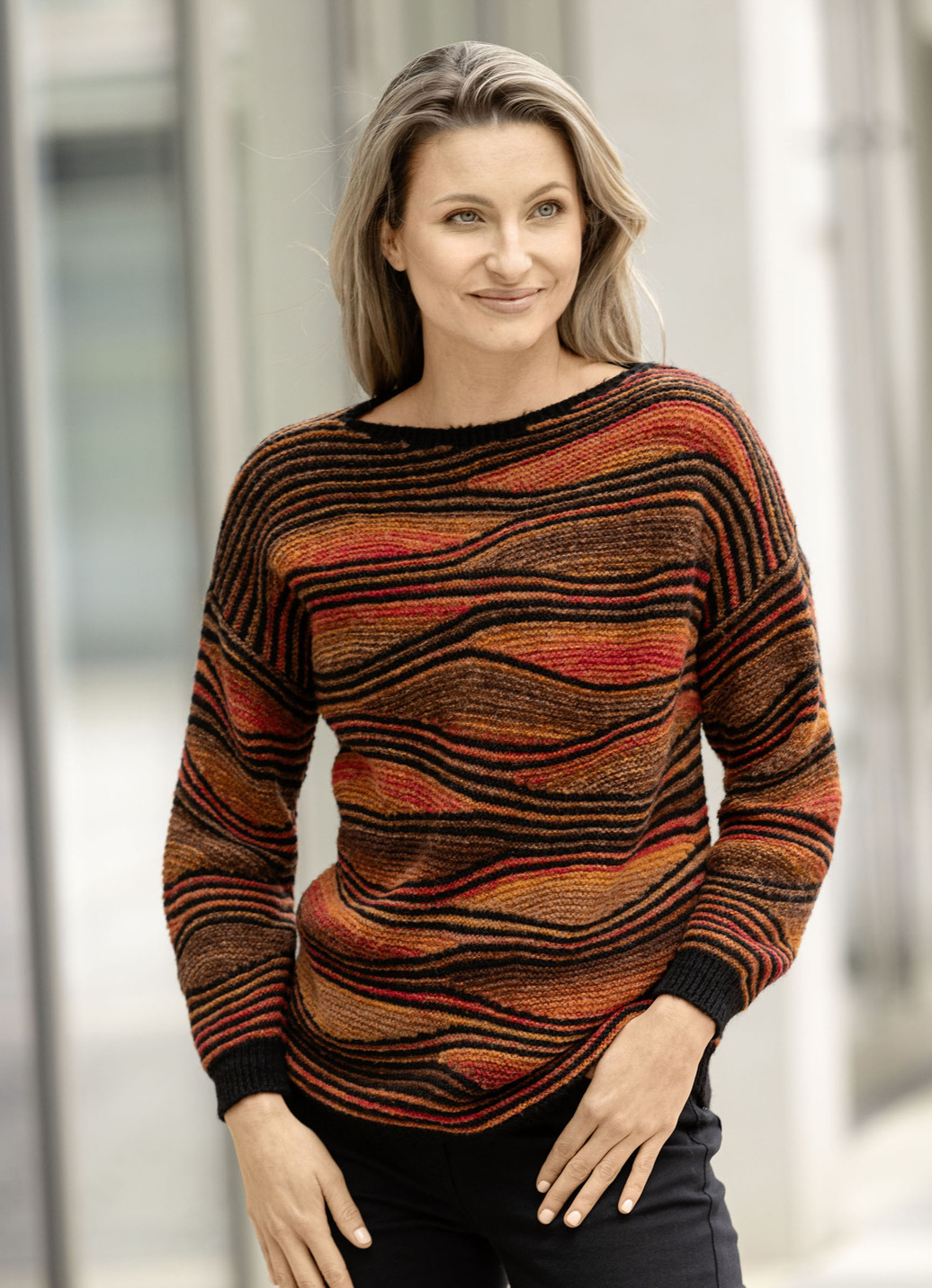 Pullover in aufwendigem Dessin