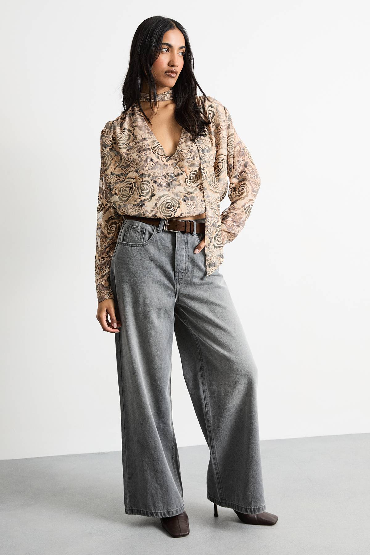 Warehouse Blouse Imprimée en Mousseline Dévorée à Épaules Extrêmes