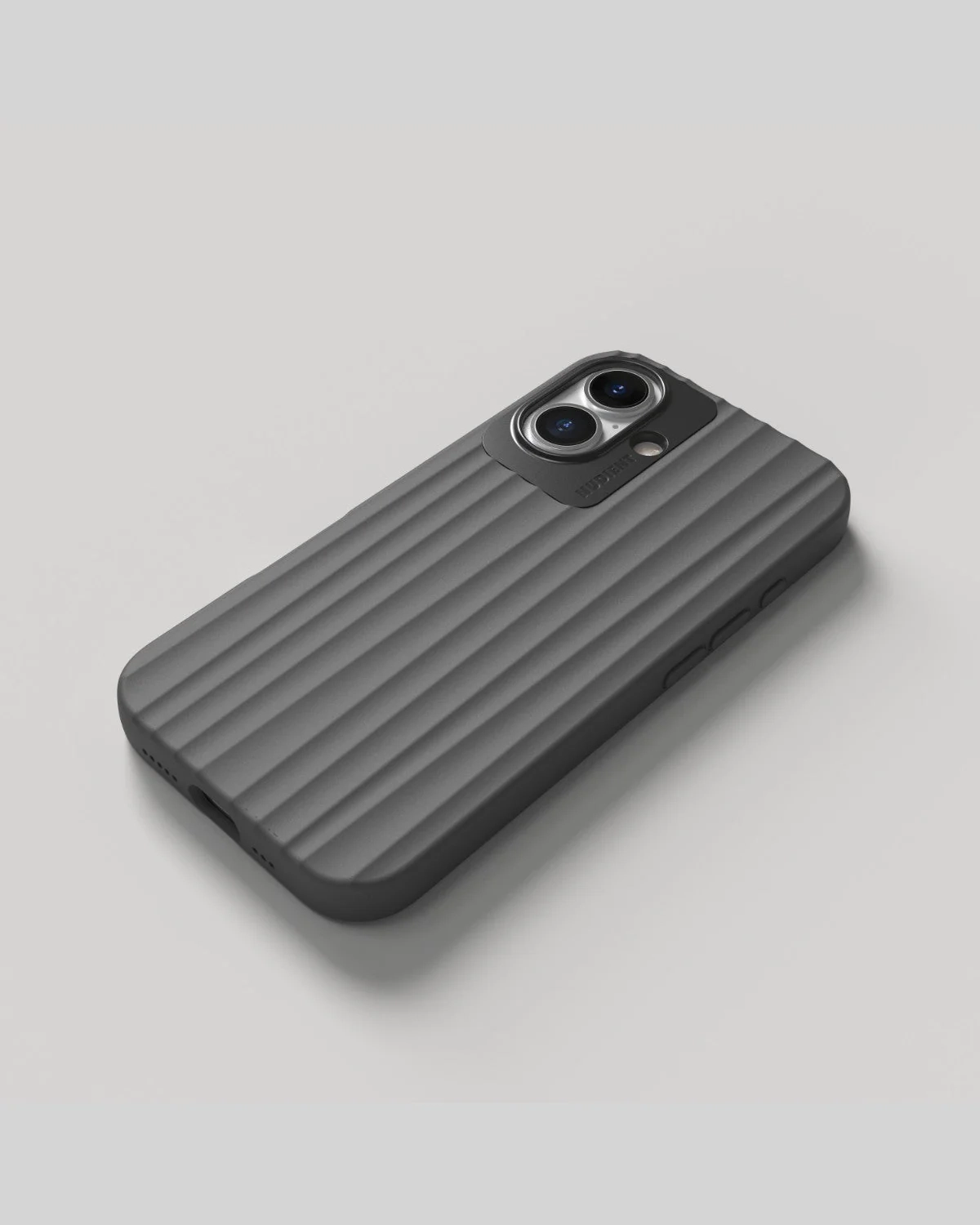 iPhone 16 MagSafe Schutzhülle Bold aus Recycelten Materialien (00-001-0103-0153) - Storm Black