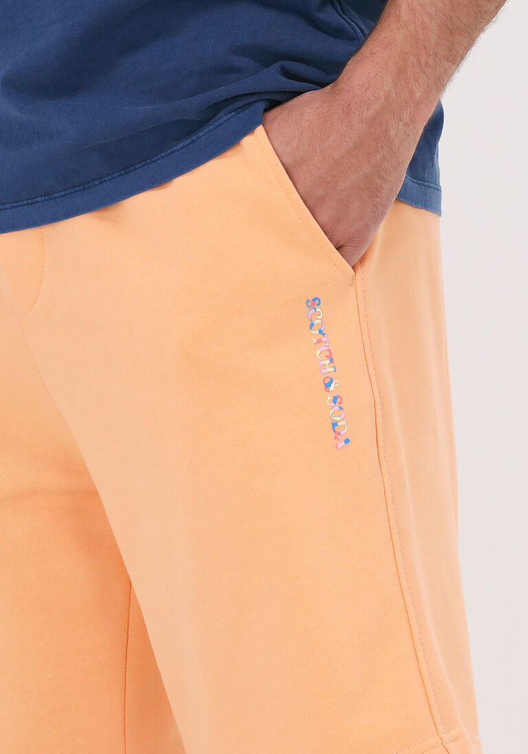 SCOTCH & SODA oranje scotch & soda korte broek sweat short in organic cotton