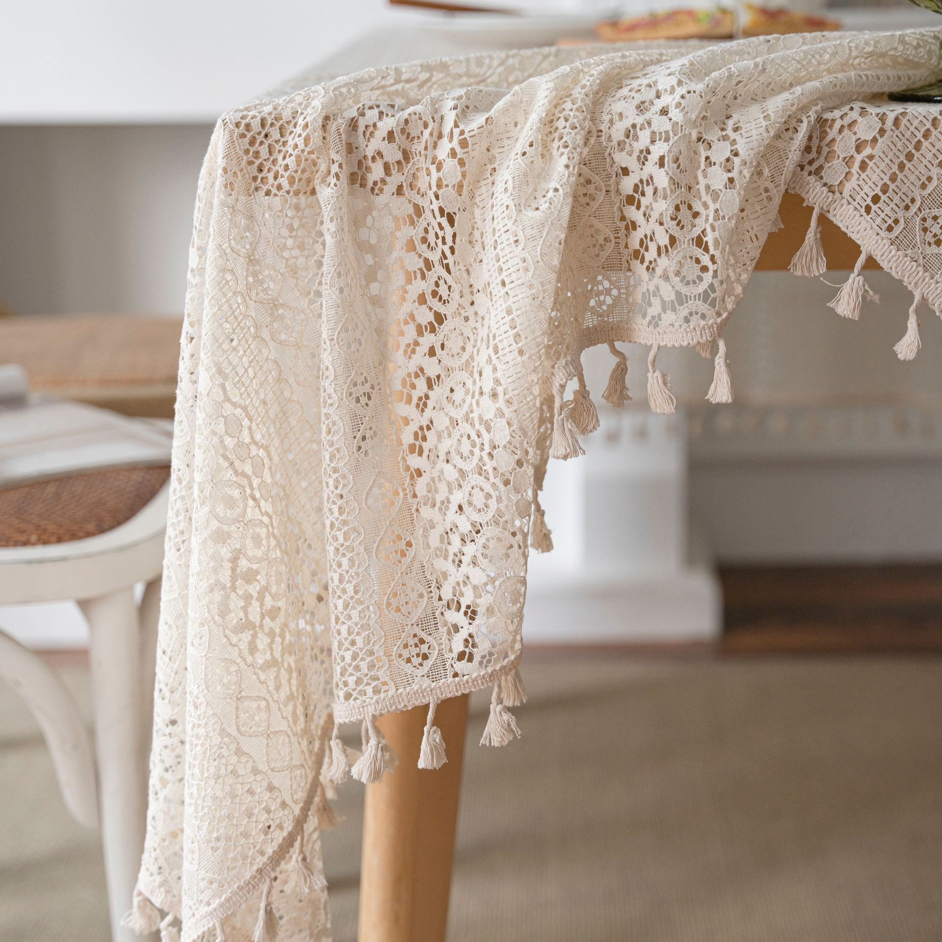 (150x260cm) Gehäkelte Baumwoll Tischdecke Esszimmer Boho Deko Hygge Lifestyle Tisch Tuch - Beige