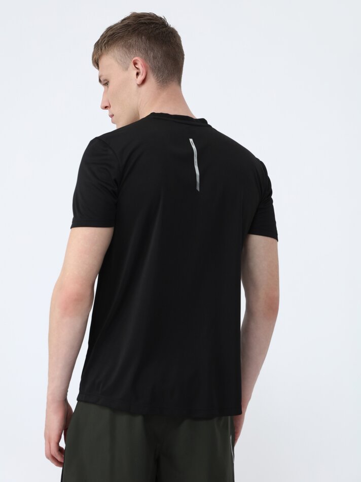 Camiseta esportiva - Preta