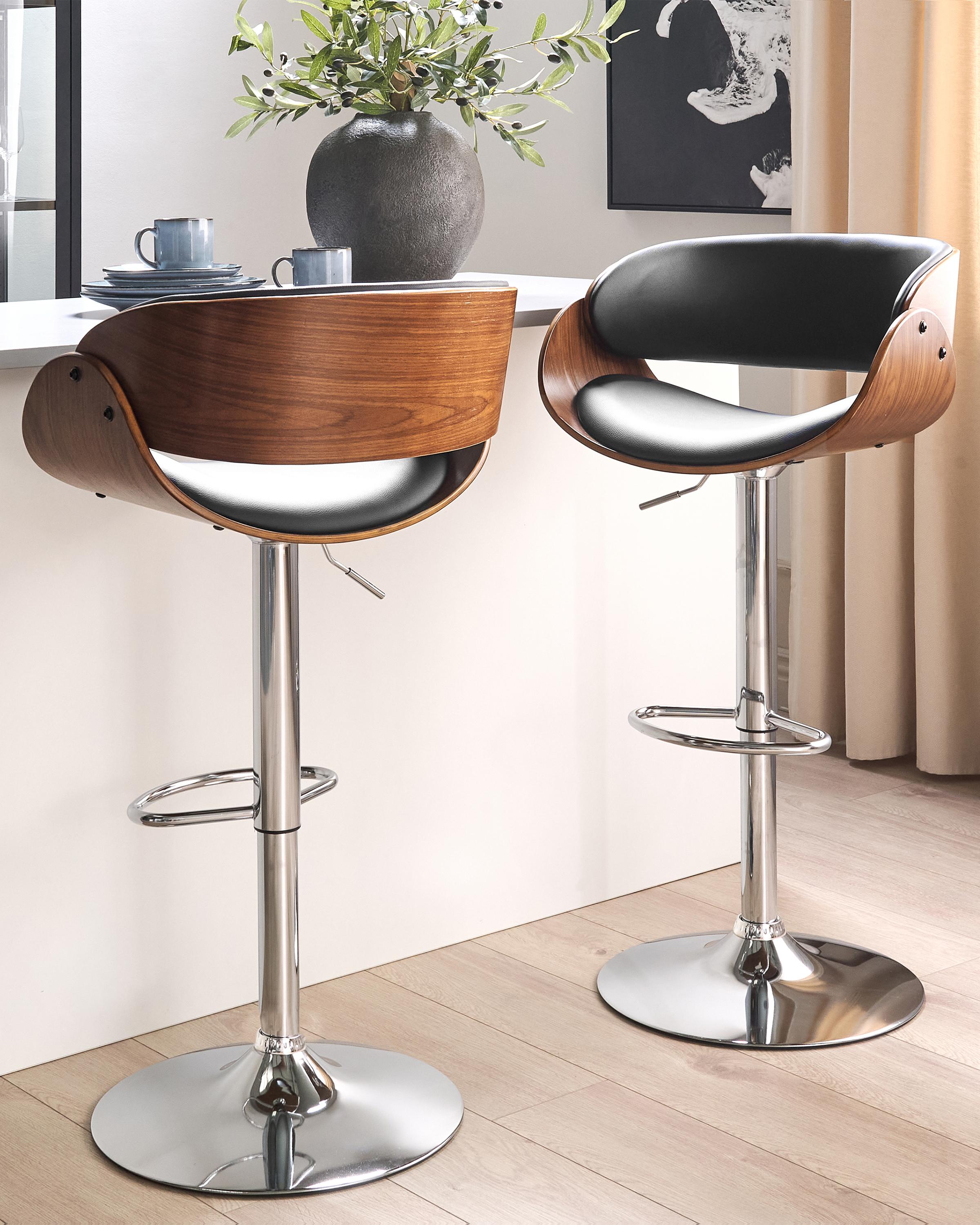 Set van 2 barstoelen BAKU Kunstleer draaibaar Zwart