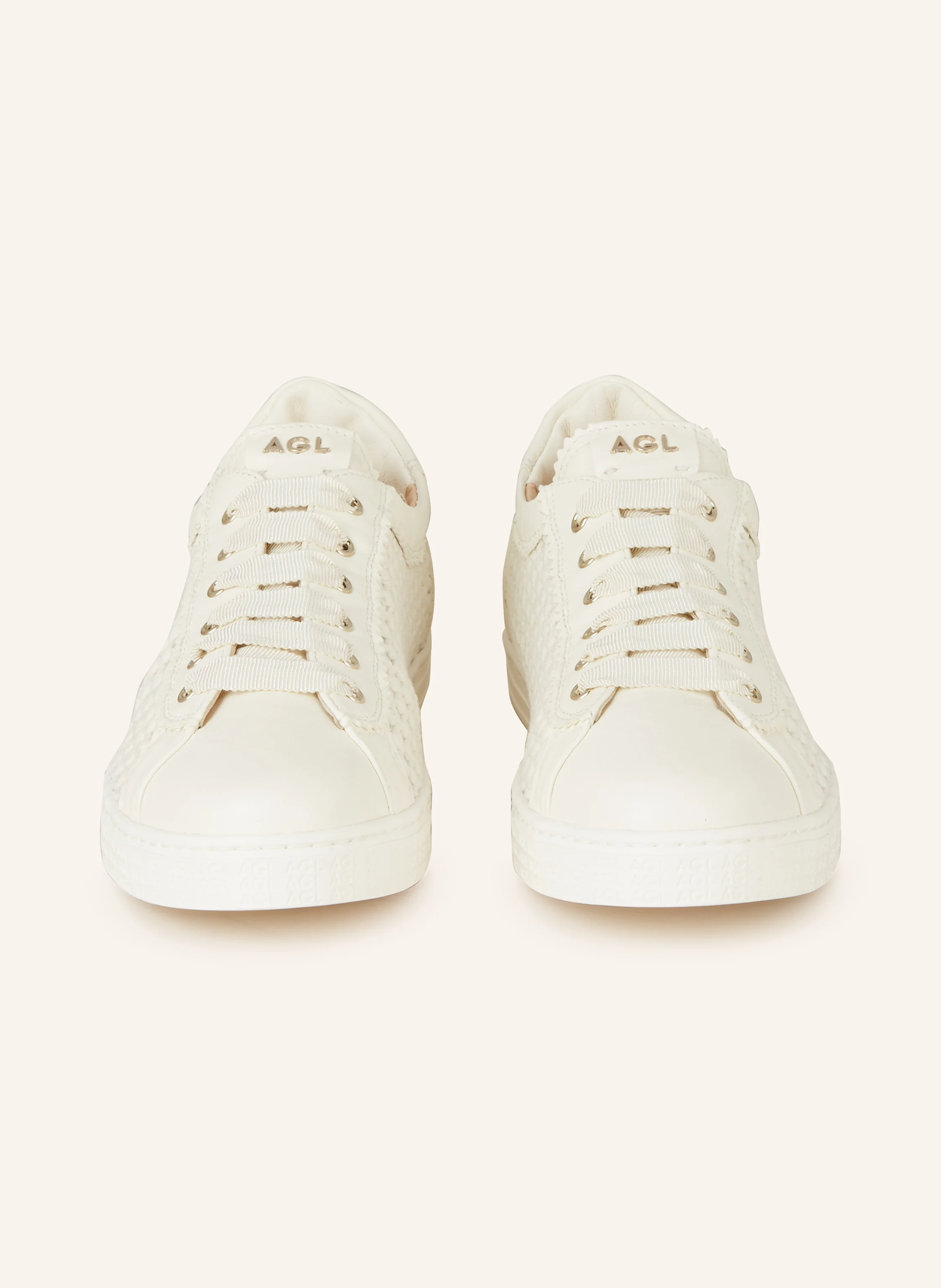 AGL Sneaker SADE PLOTS