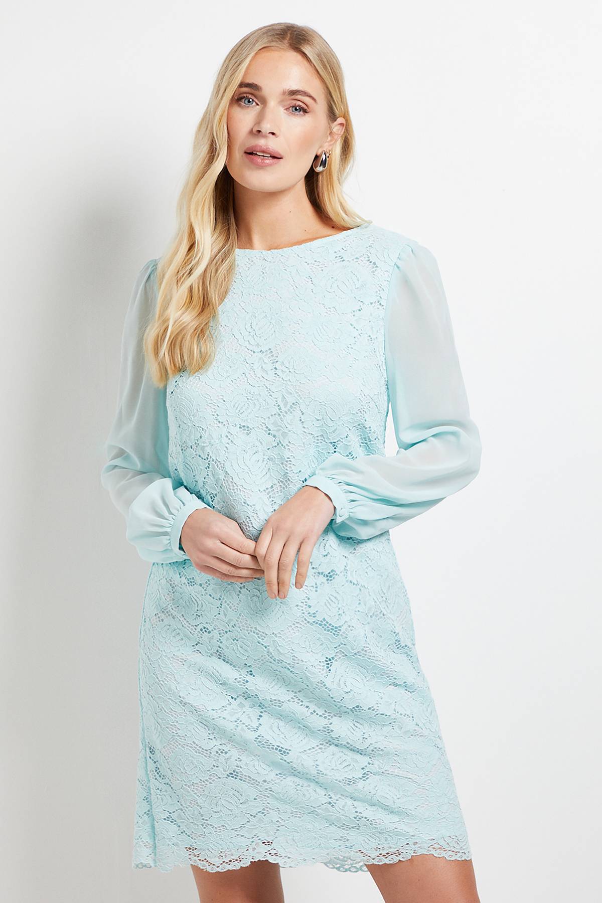 Wallis Robe Droite À Dos Drapé En Dentelle Et Mousseline Pour Petite Taille